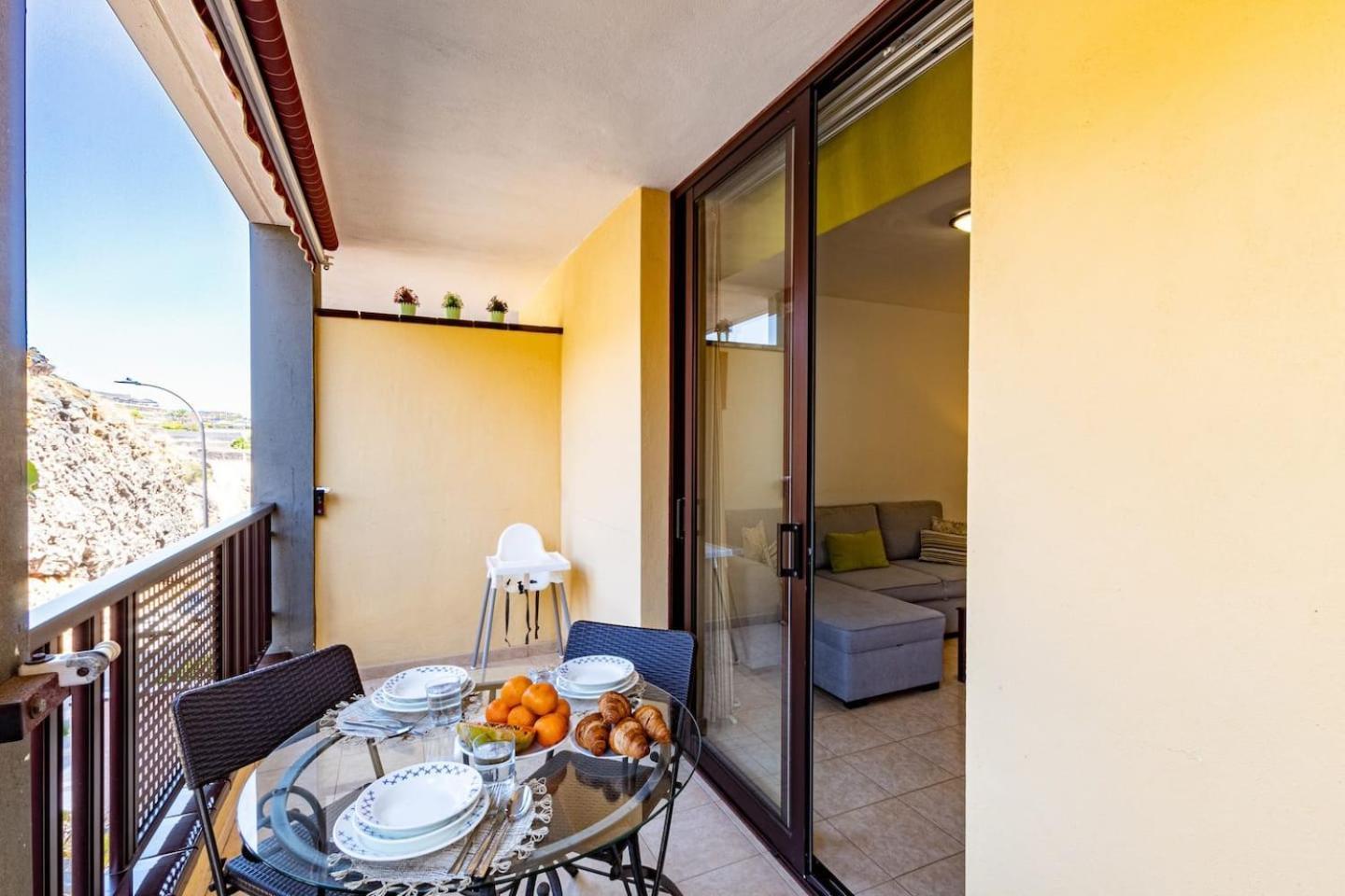 Peaceful One Bedroom Apartment Пуерто-де-Сантьяго Екстер'єр фото